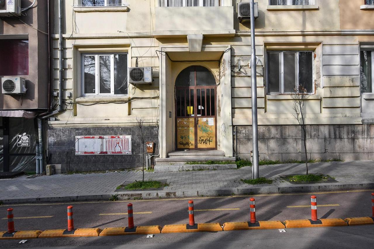 Small On Budget In The Heart Of