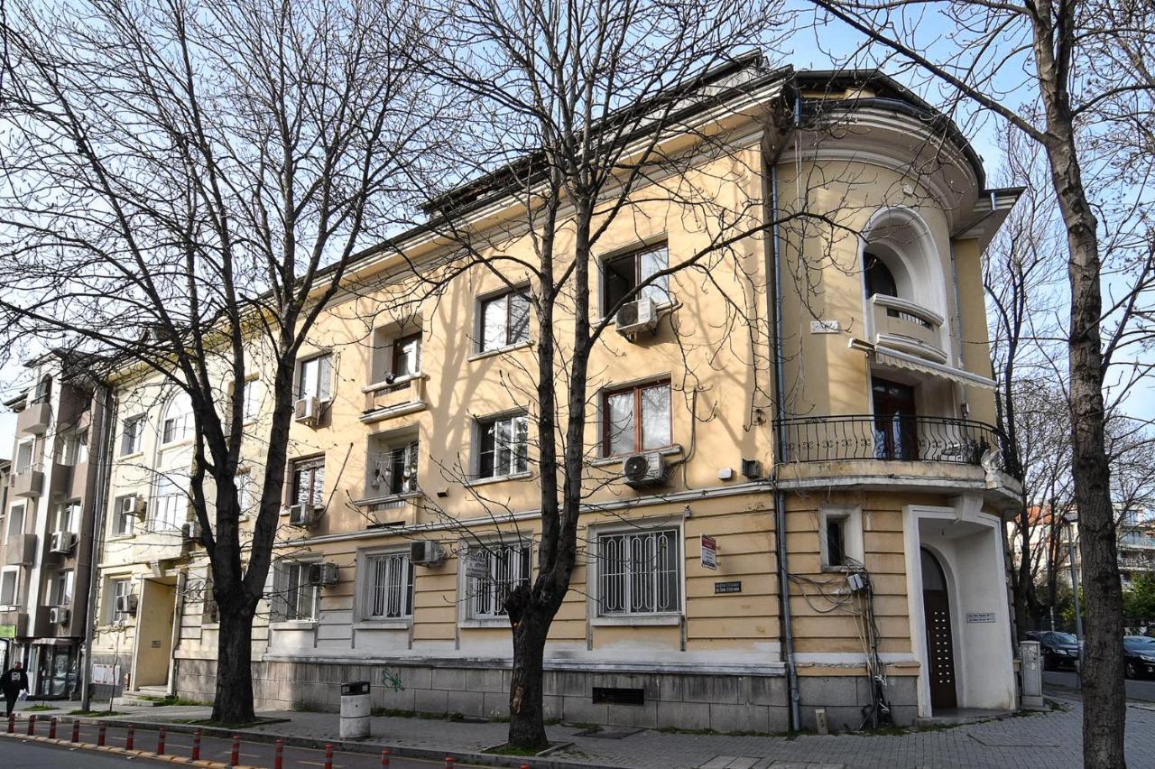 Small On Budget In The Heart Of