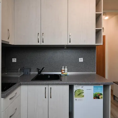 Small Studio On Budget In The Heart Of City Varna Exterior photo
